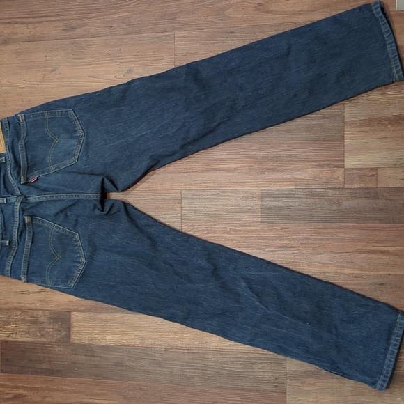 Levi's Western Fit 30 x 32 - Picture 2 of 3